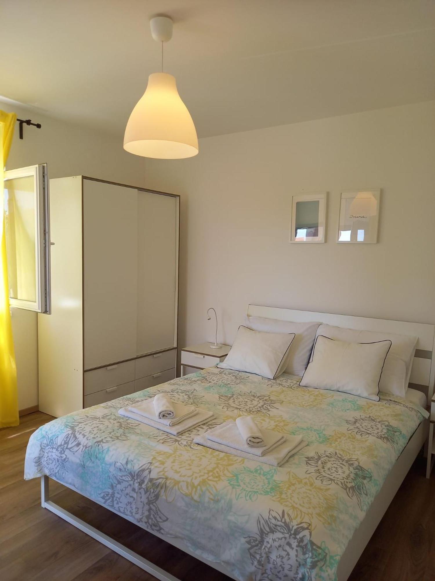 Apartments Stella Krk Town Exterior photo
