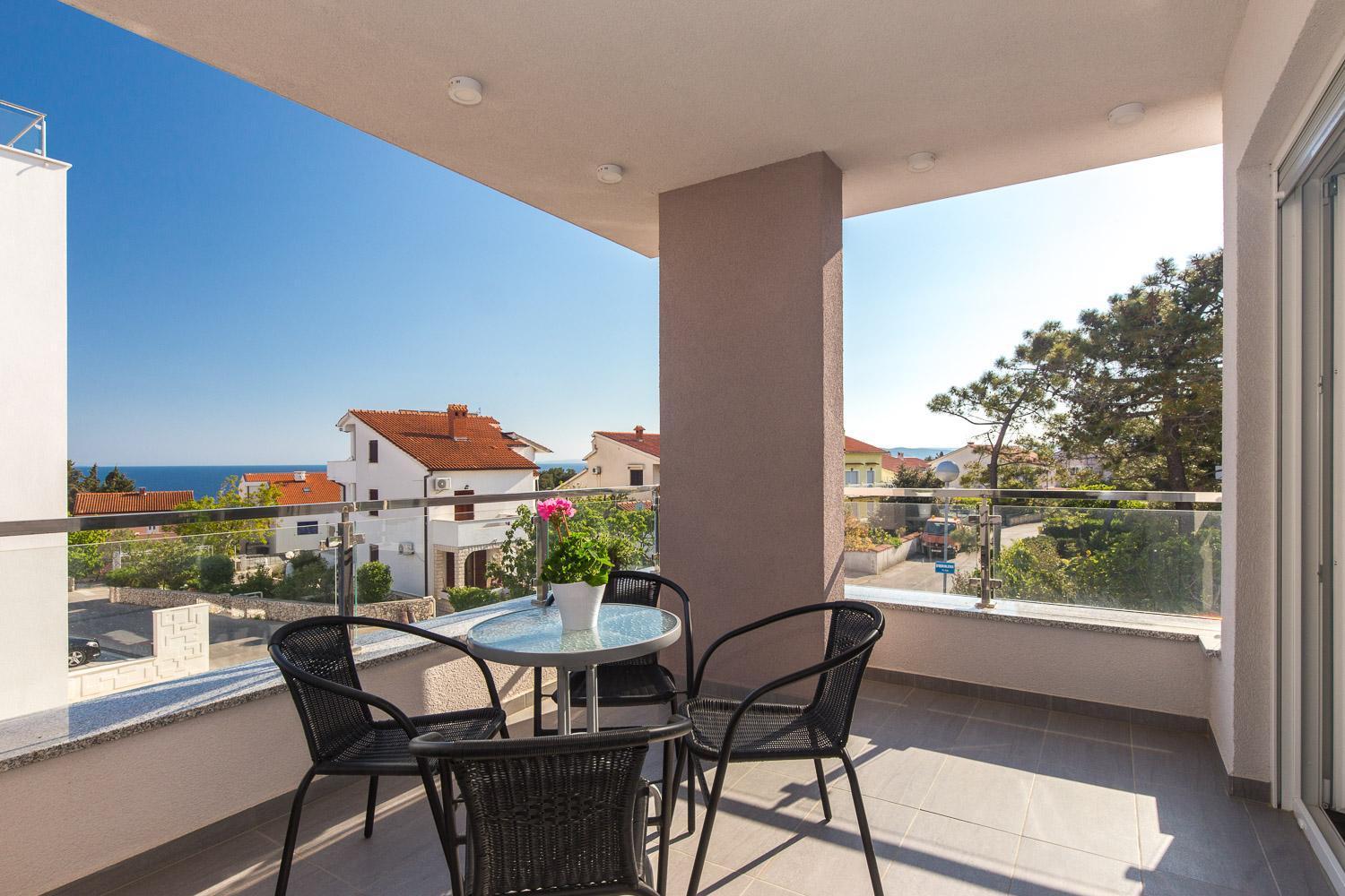 Apartments Stella Krk Town Exterior photo